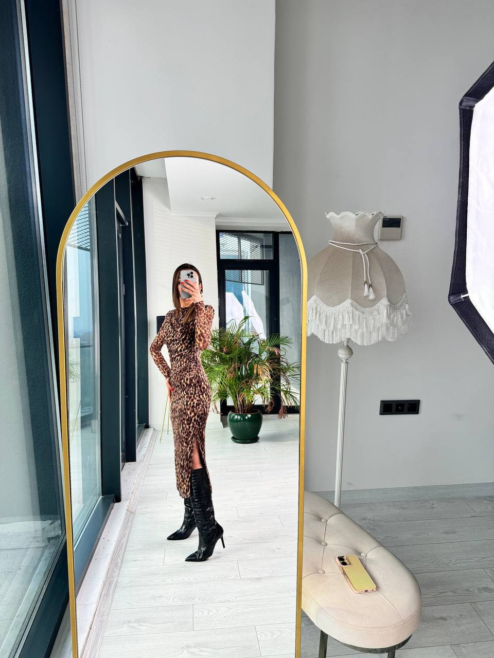 Tasarım%20Premium%20Tül%20Kumaş%20Omuz%20Vatkalı%20Astarlı%20Leopar%20Elbise