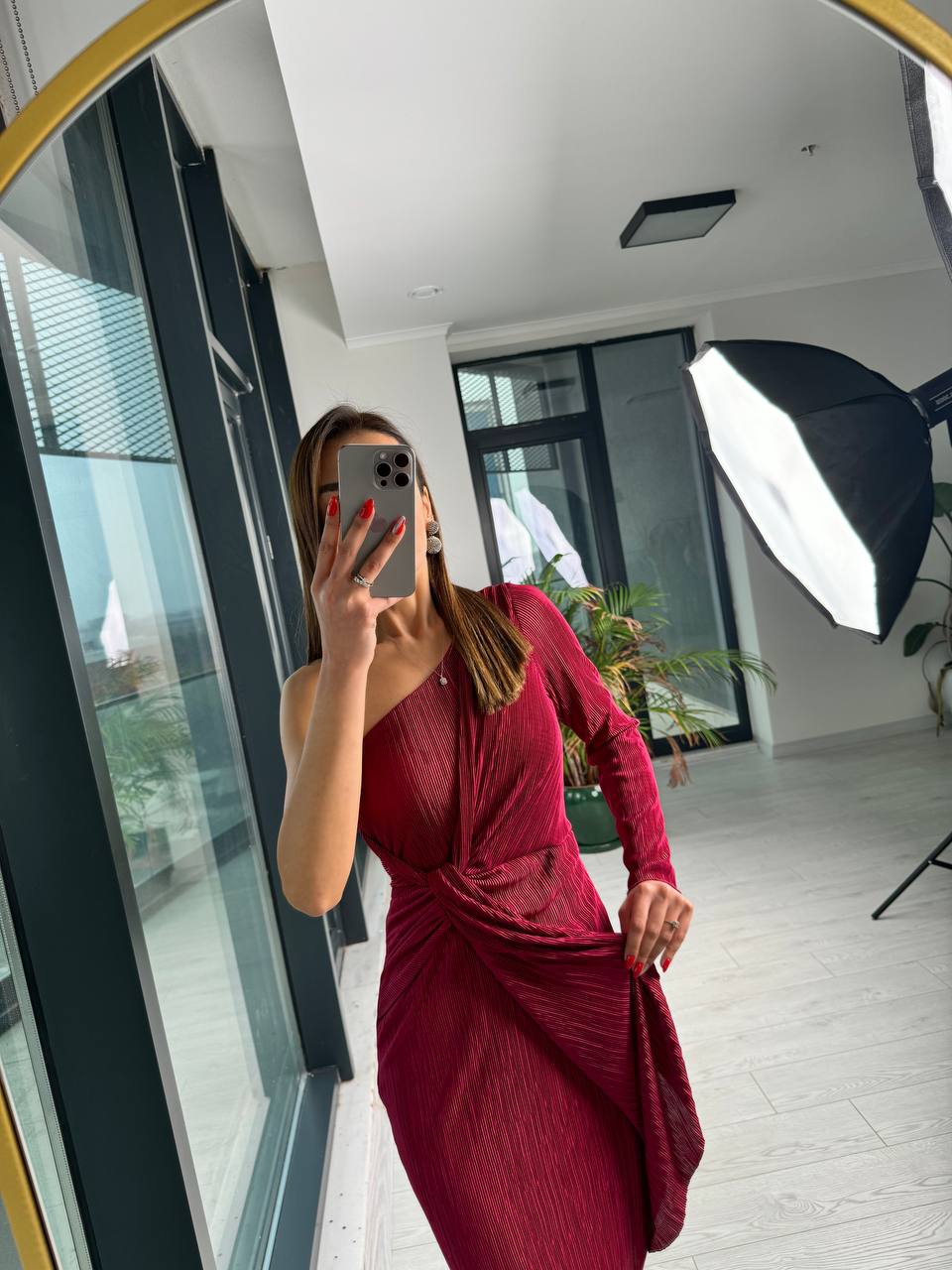 Bordo%20Tasarım%20Astarlı%20Tek%20Kol%20Elbise