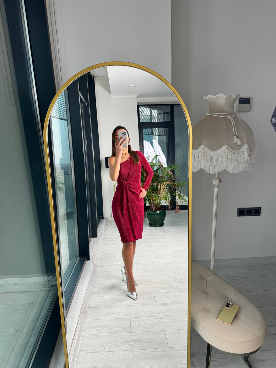 Bordo%20Tasarım%20Astarlı%20Tek%20Kol%20Elbise