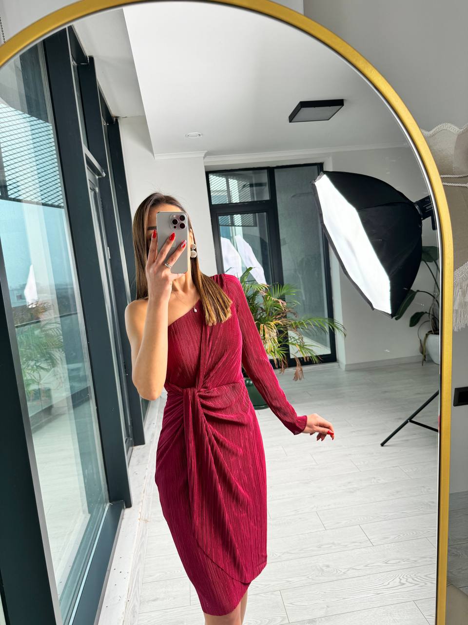 Bordo%20Tasarım%20Astarlı%20Tek%20Kol%20Elbise