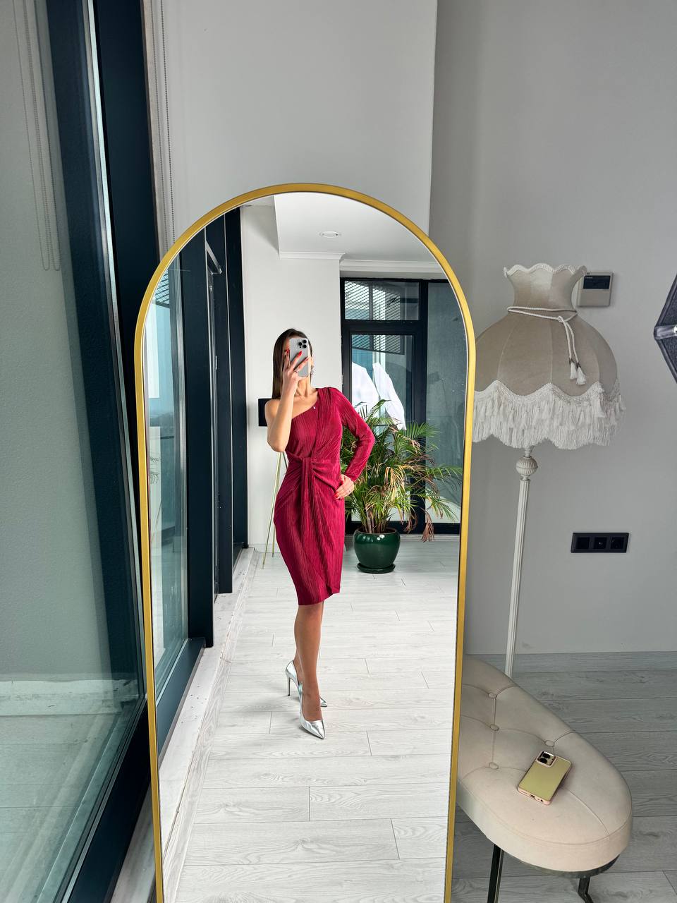 Bordo%20Tasarım%20Astarlı%20Tek%20Kol%20Elbise