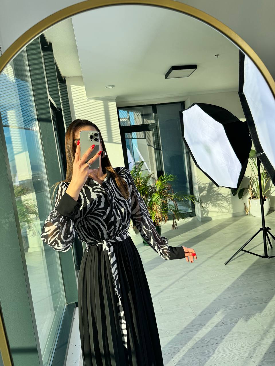 Üst%20Kısmı%20Zebra%20Desen%20Astarlı%20Piliseli%20şifon%20Elbise