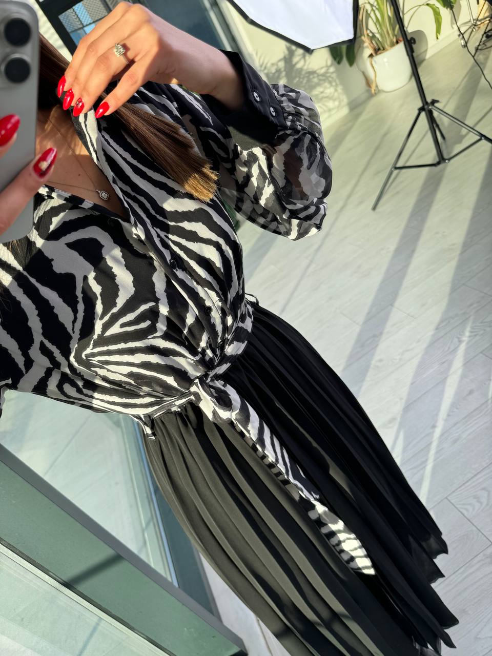 Üst%20Kısmı%20Zebra%20Desen%20Astarlı%20Piliseli%20şifon%20Elbise
