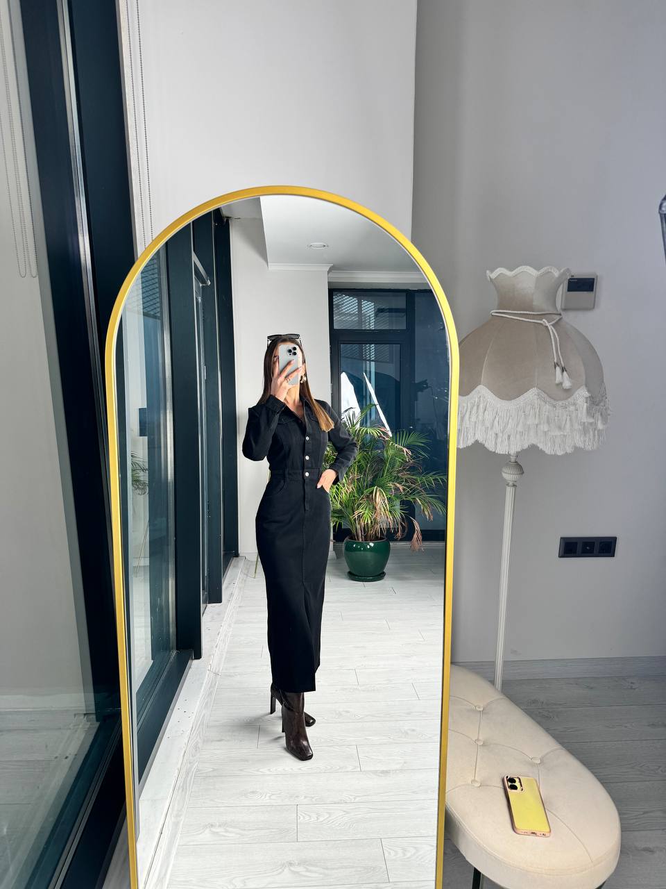 Siyah%20Lüks%20Kalite%20Yırtmaç%20Detaylı%20Jean%20Elbise