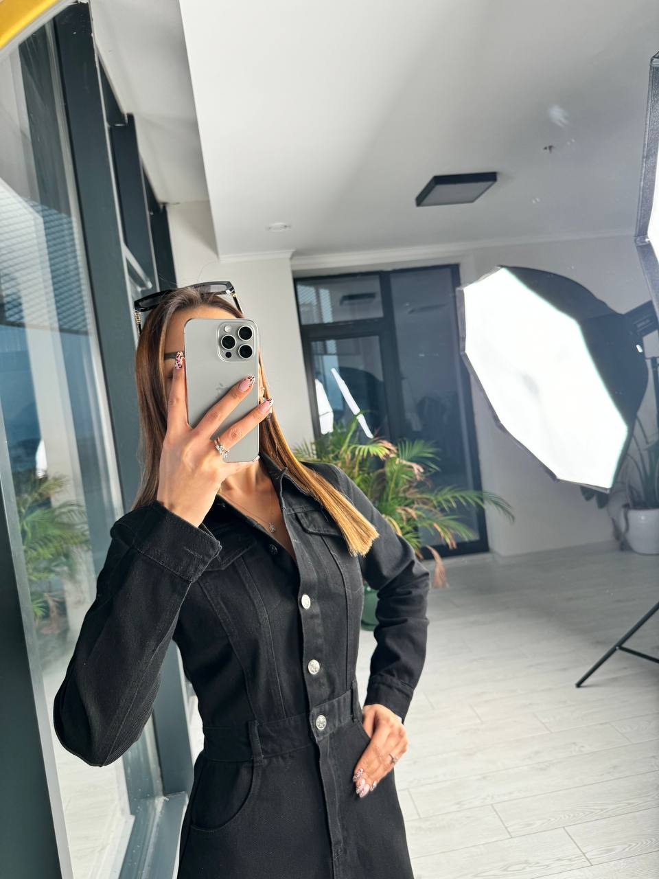Siyah%20Lüks%20Kalite%20Yırtmaç%20Detaylı%20Jean%20Elbise