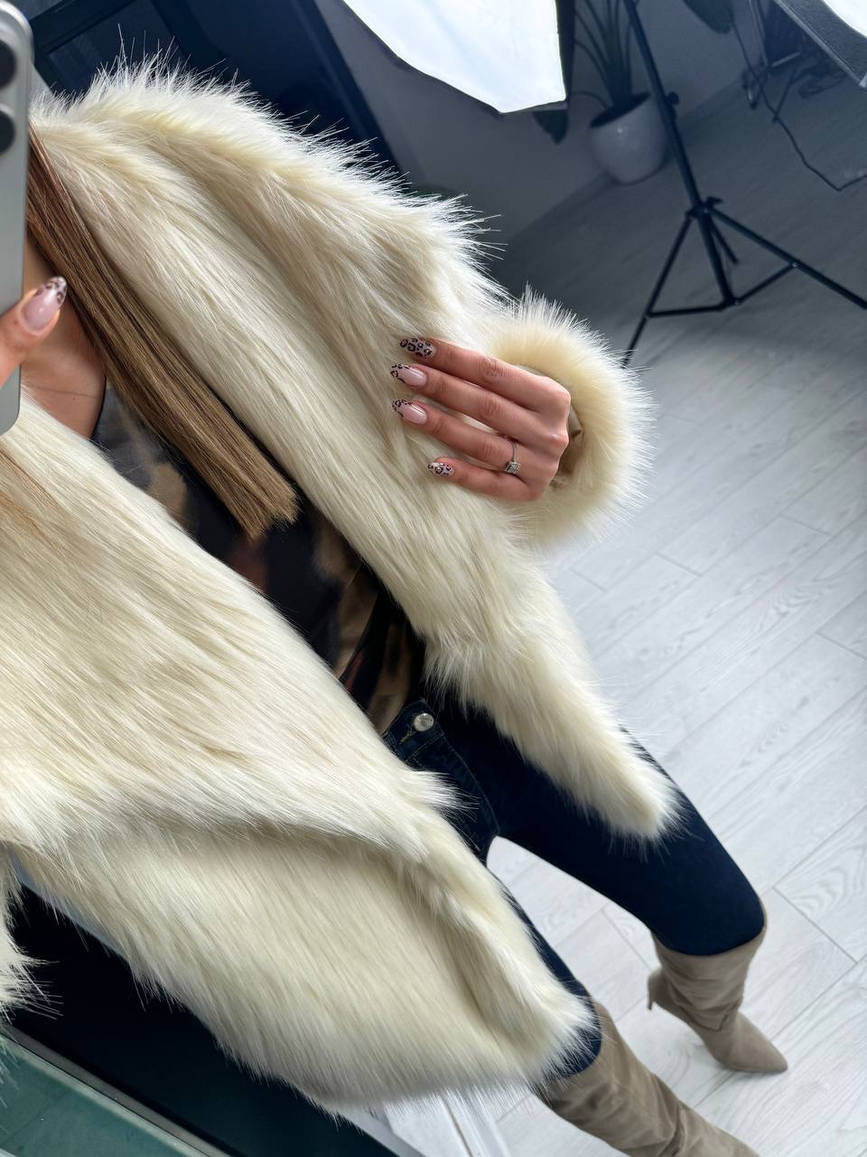 Taş%20Rengi%20Premium%20Kalite%20Astarlı%20Suni%20Geniş%20Yaka%20Kürk