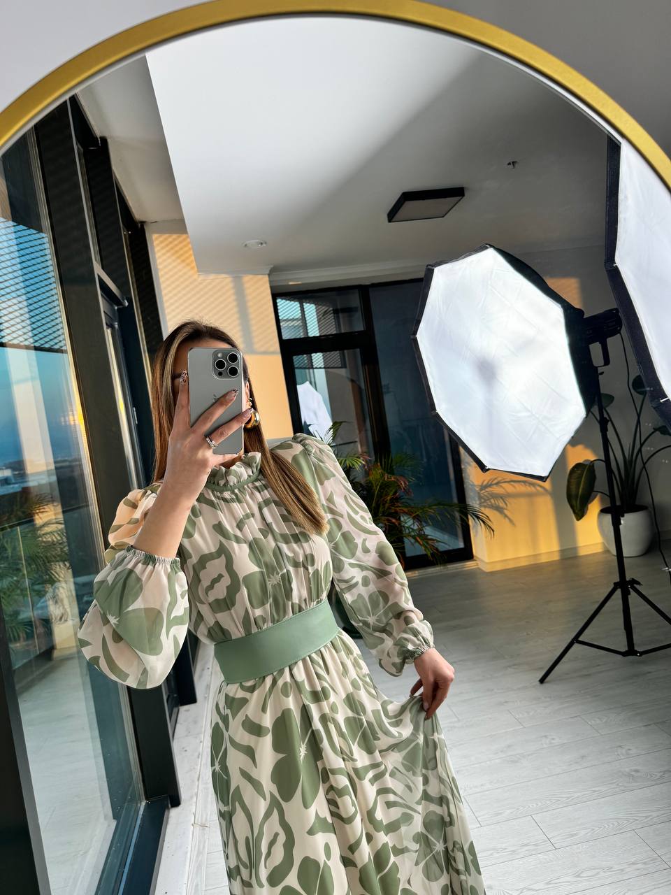 Soft%20Yeşil%20Desenli%20Deri%20Kemer%20Detaylı%20Astarlı%20Maxi%20şifon%20Elbise