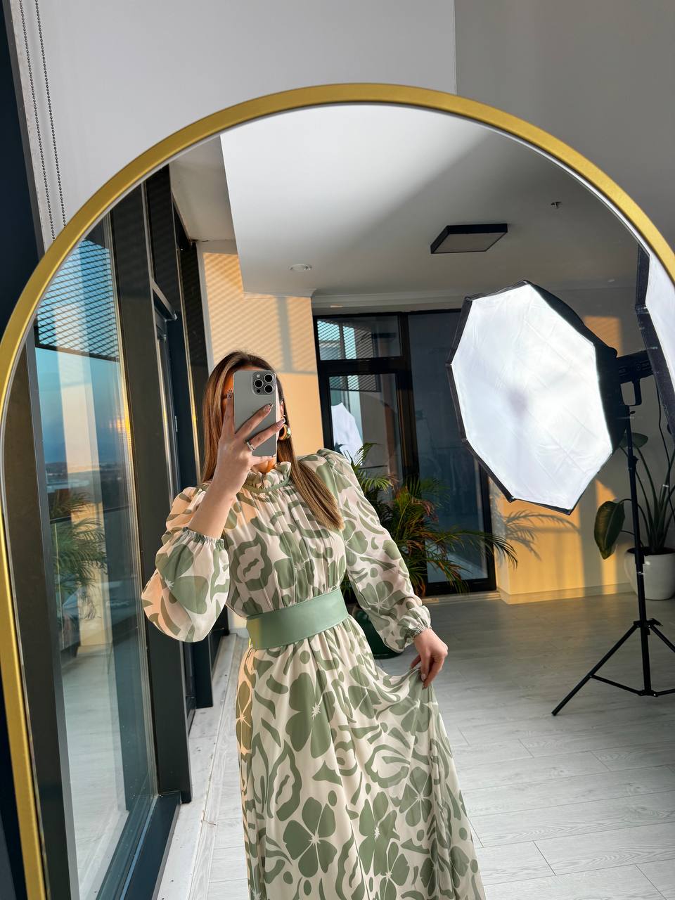 Soft%20Yeşil%20Desenli%20Deri%20Kemer%20Detaylı%20Astarlı%20Maxi%20şifon%20Elbise