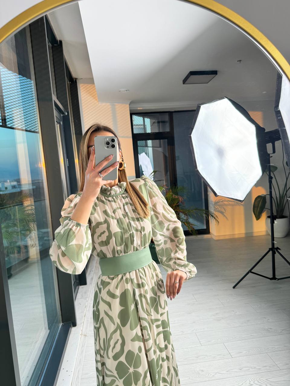 Soft%20Yeşil%20Desenli%20Deri%20Kemer%20Detaylı%20Astarlı%20Maxi%20şifon%20Elbise