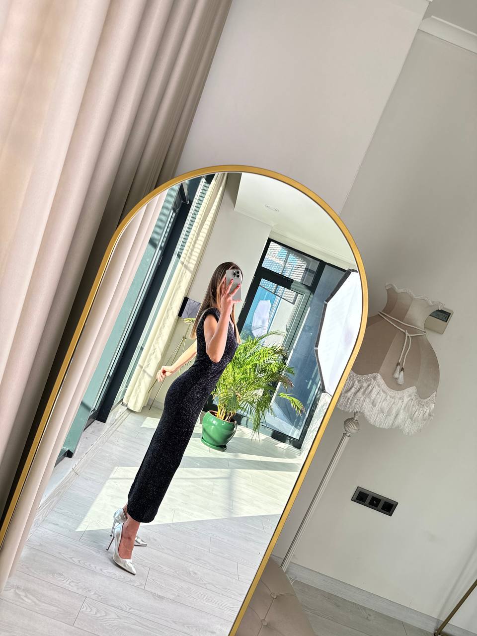 Siyah%20Simli%20Likralı%20Kumaş%20Bel%20Detaylı%20Kalem%20Elbise