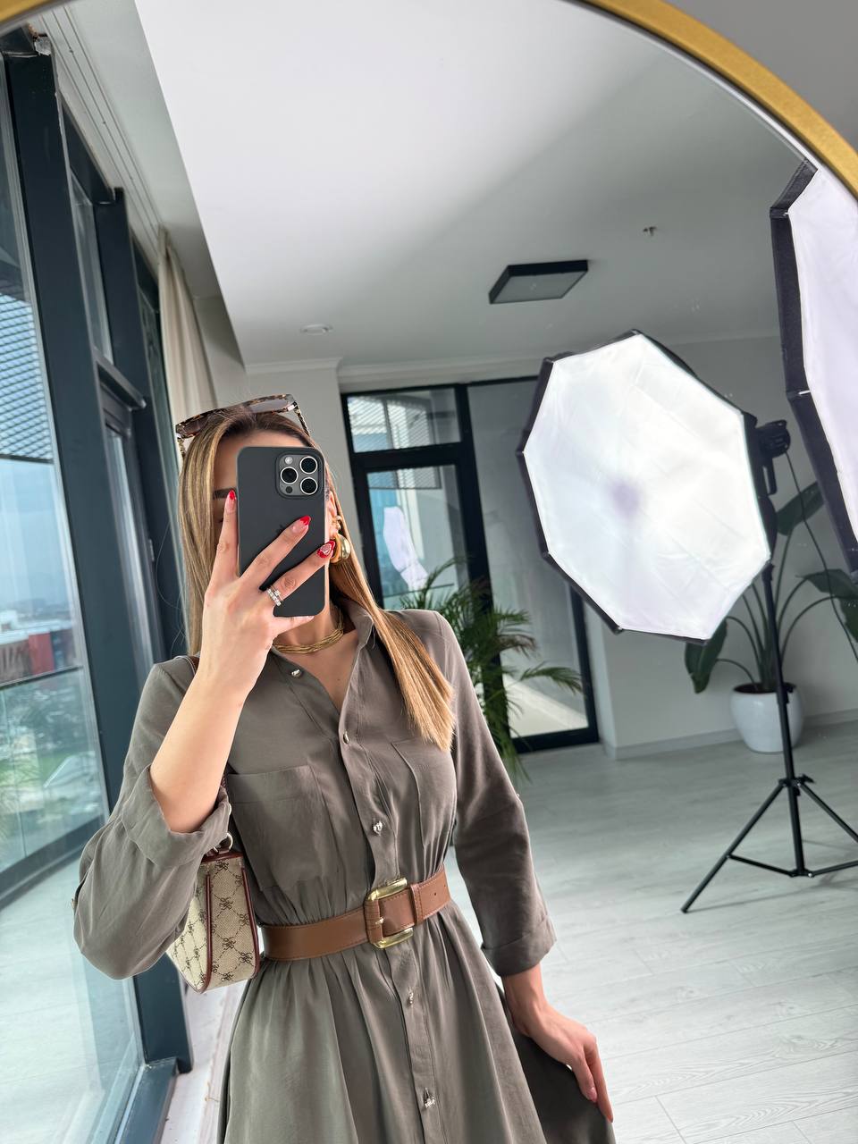 Yeşil%20Tensel%20Pamuklu%20Kumaş%20Kalp%20Düğmeli%20Kemerli%20Gömlek%20Elbise