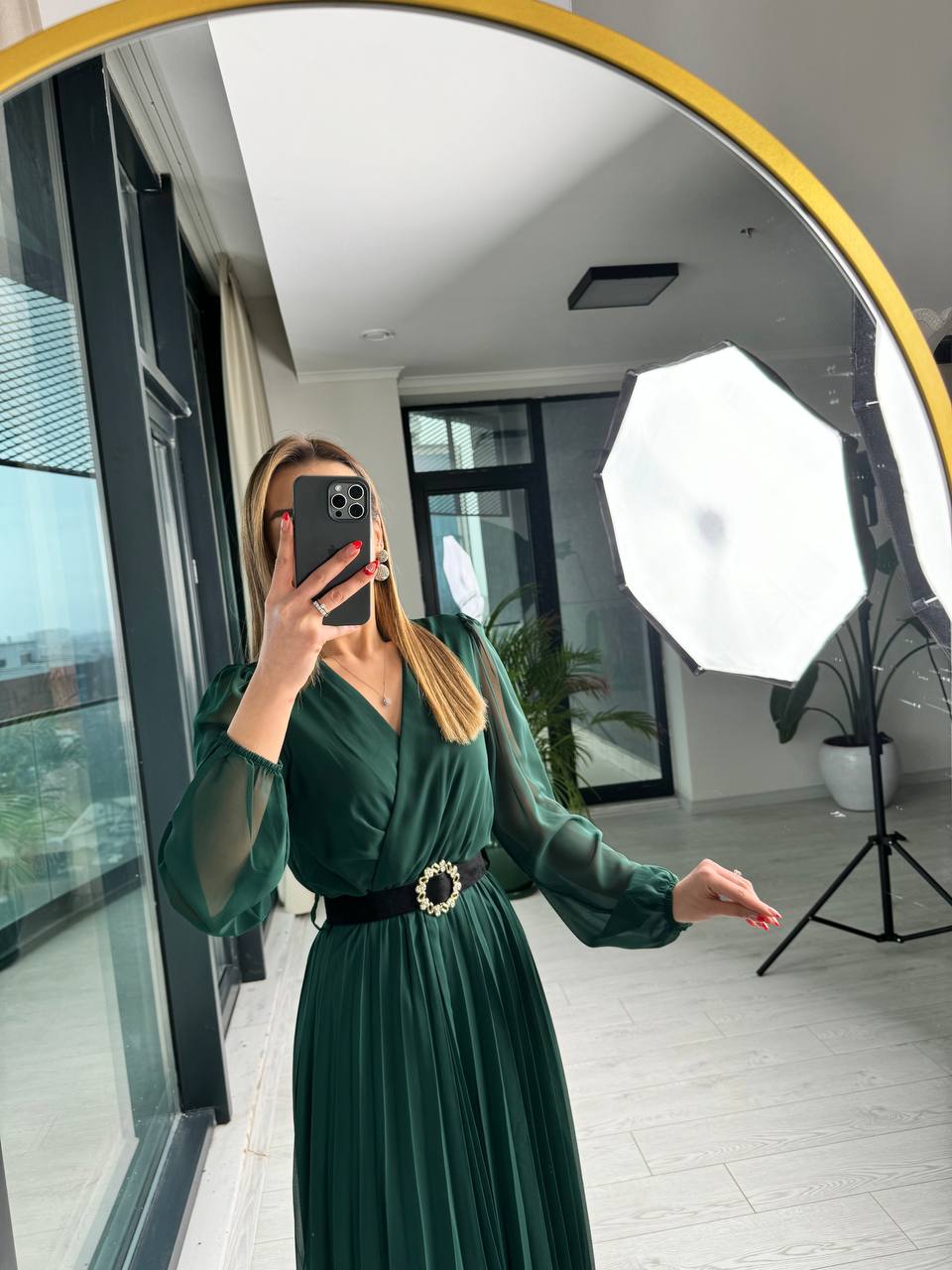 Zümrüt%20Piliseli%20Kemerli%20Şifon%20Elbise