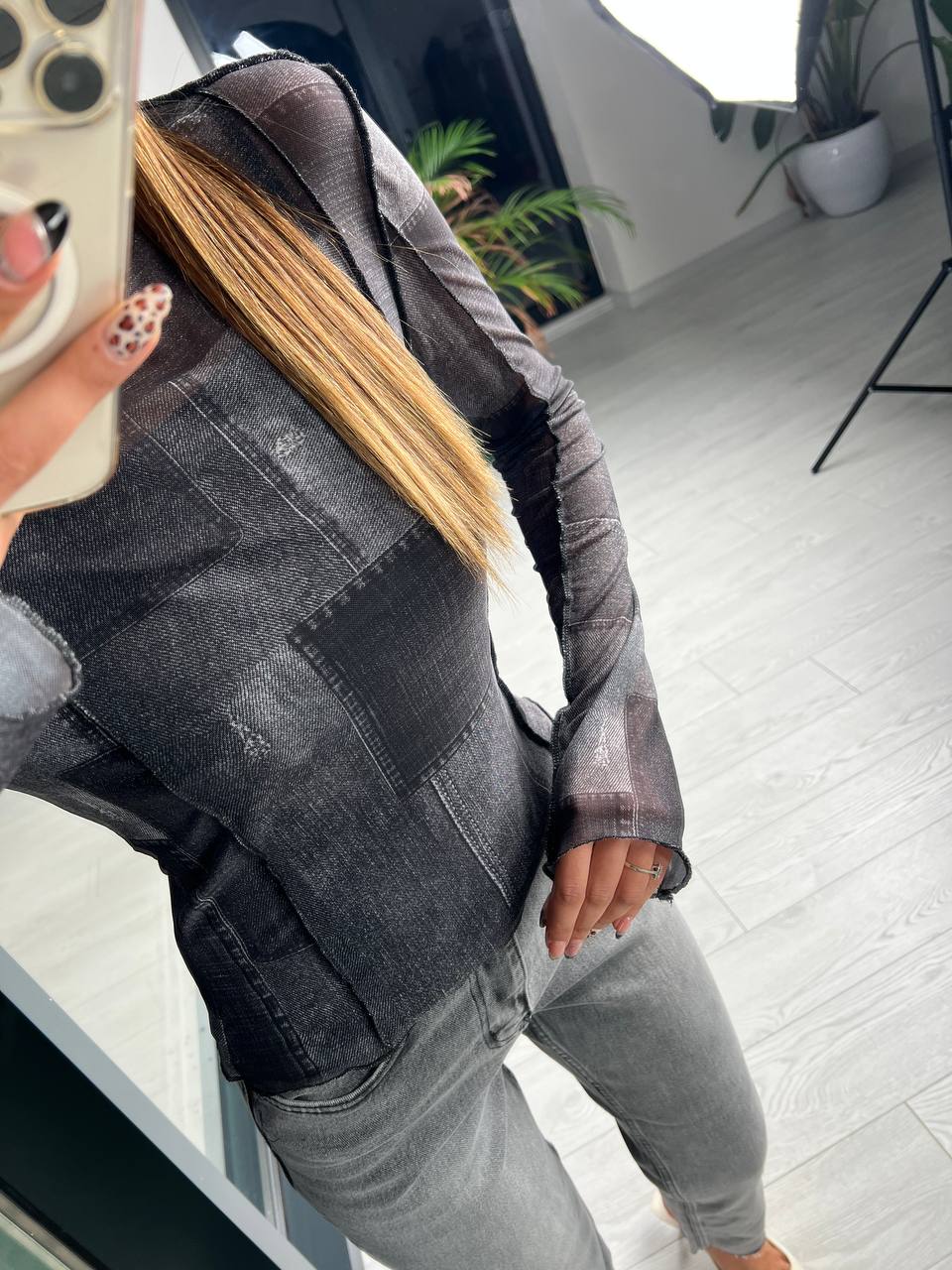 Siyah%20Desenli%20Ekstra%20Body%20Astarlı%20Tül%20Bluz