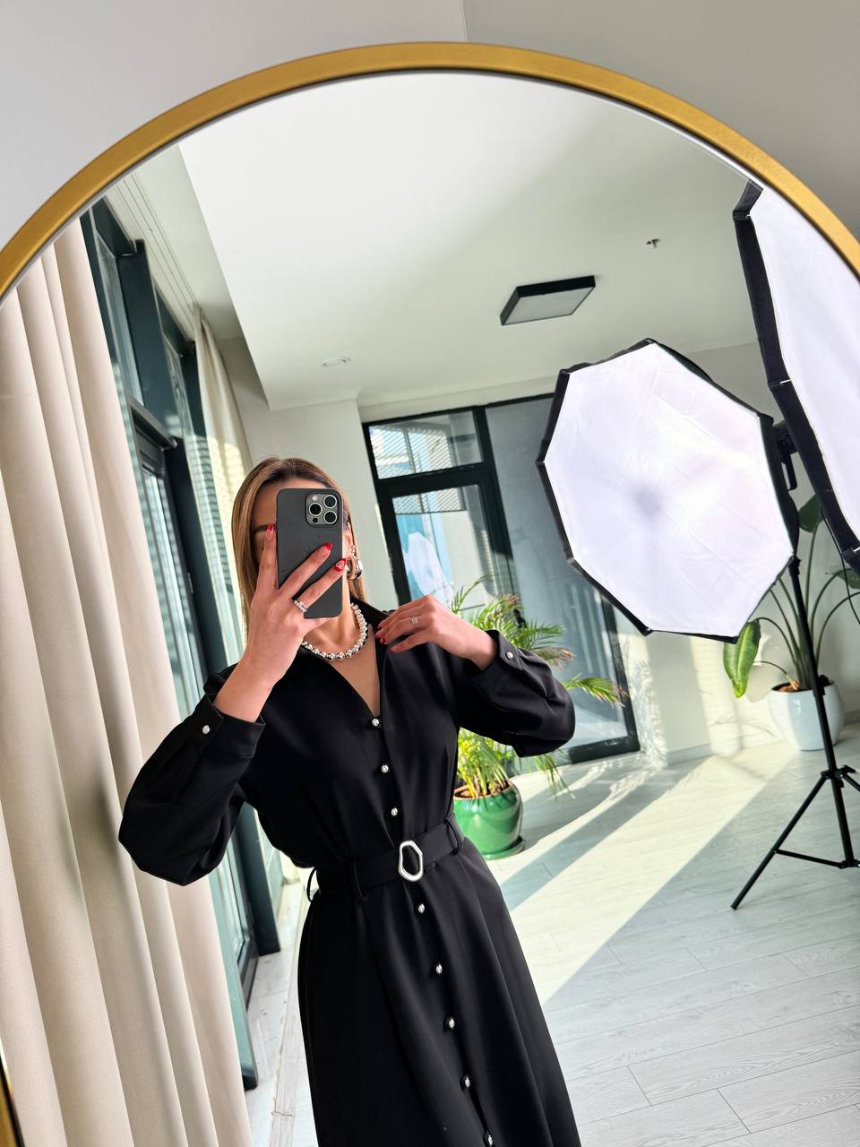 Lüks%20Kalite%20Siyah%20Gri%20Düğme%20Detaylı%20Elbise