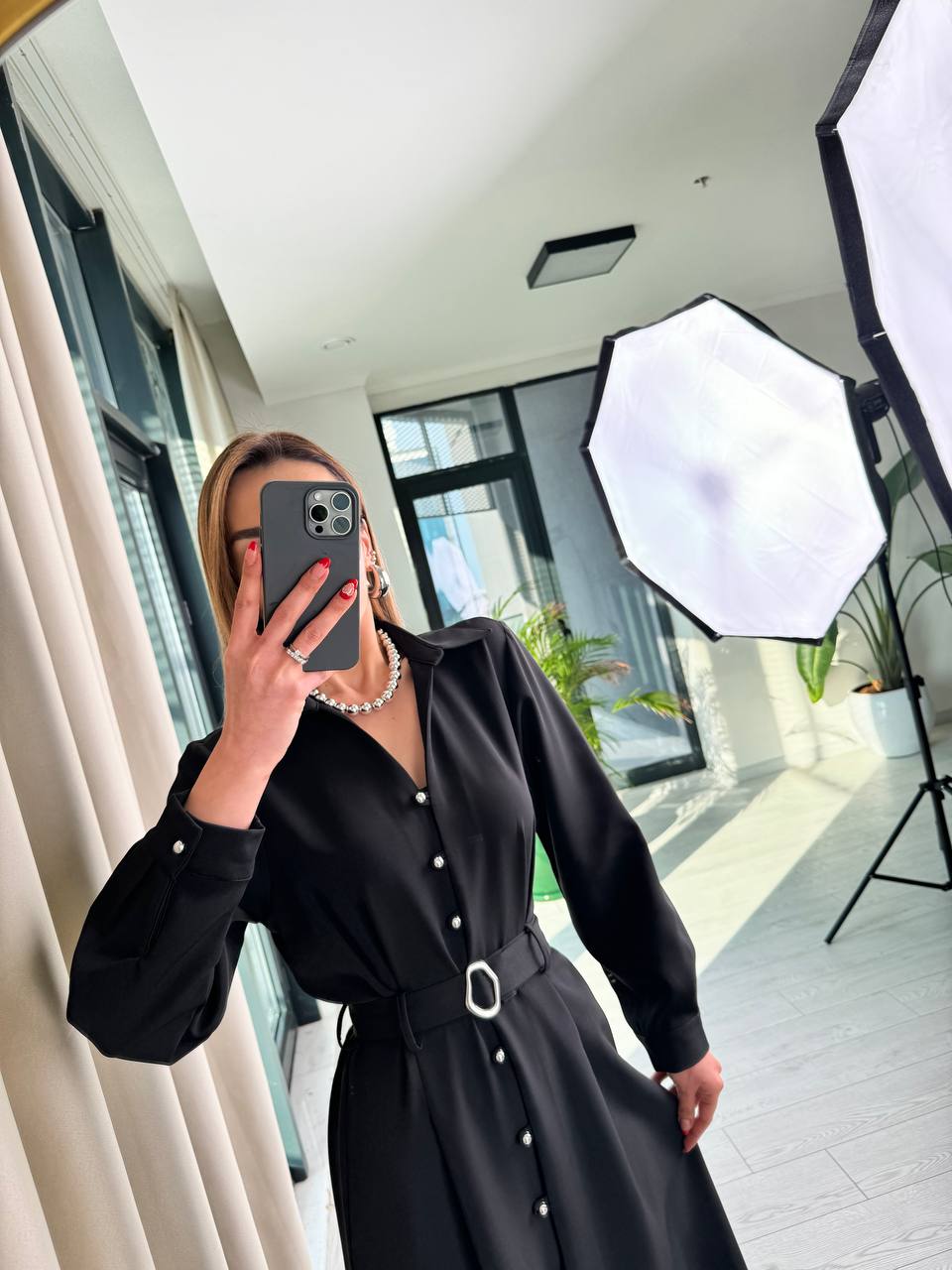 Lüks%20Kalite%20Siyah%20Gri%20Düğme%20Detaylı%20Elbise
