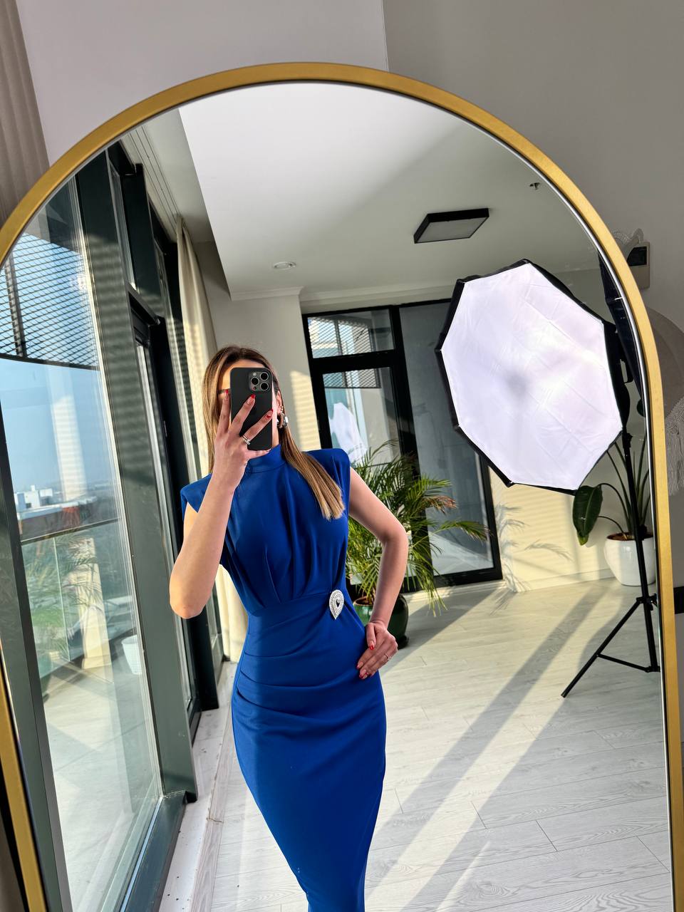 Saks%20Tasarım%20Broş%20Detaylı%20Drapeli%20Krep%20Elbise