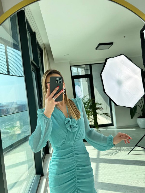 Mavi%20Drapeli%20Gül%20Detaylı%20Astarlı%20Şifon%20Elbise