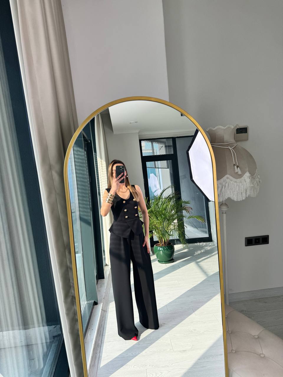 Siyah%20Gold%20Düğmeli%20Tasarım%20Atlas%20Kumaş%20Tulum