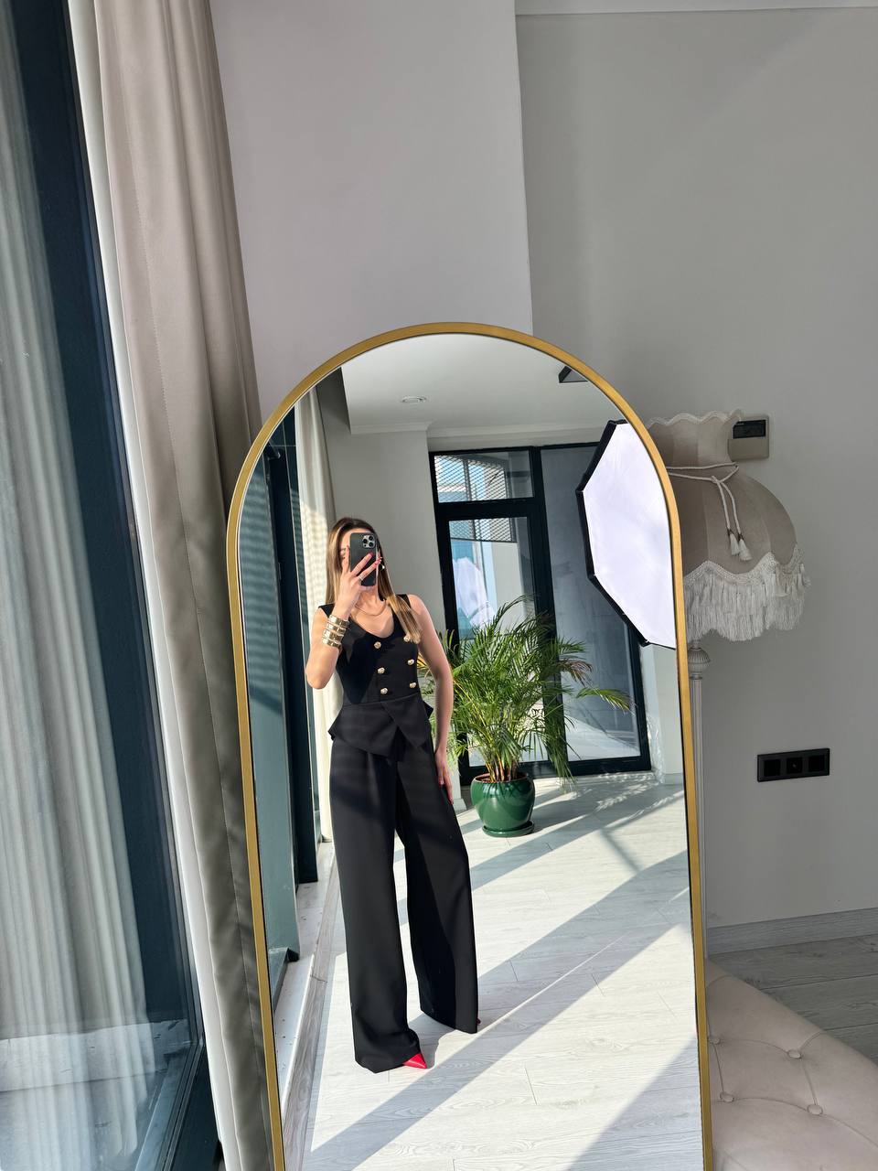 Siyah%20Gold%20Düğmeli%20Tasarım%20Atlas%20Kumaş%20Tulum