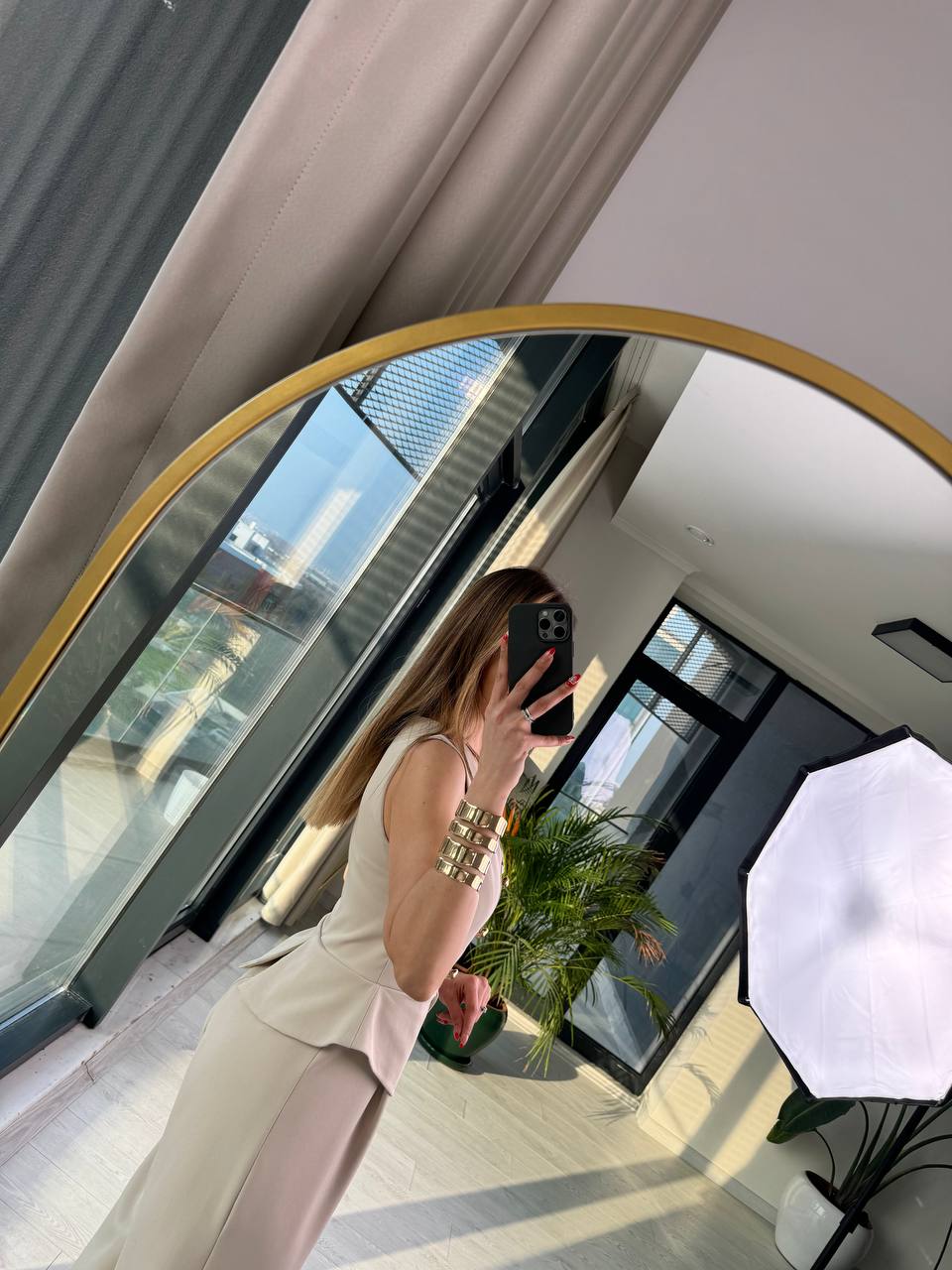 Bej%20Gold%20Düğmeli%20Tasarım%20Atlas%20Kumaş%20Tulum