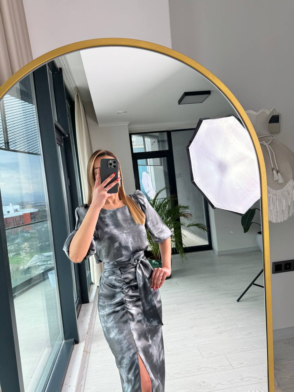 Gri%20Drapeli%20Tasarım%20Saten%20Elbise