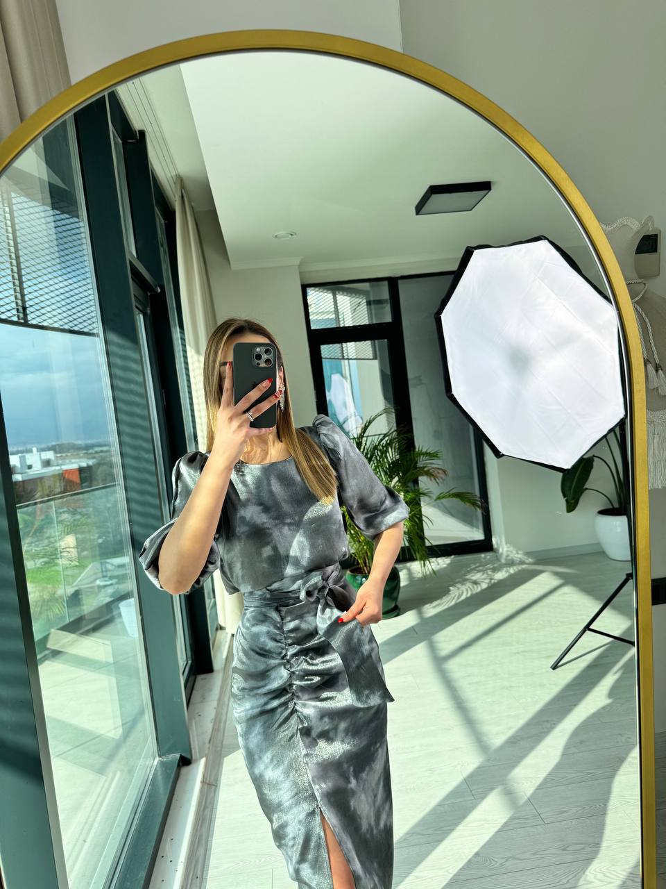 Gri%20Drapeli%20Tasarım%20Saten%20Elbise