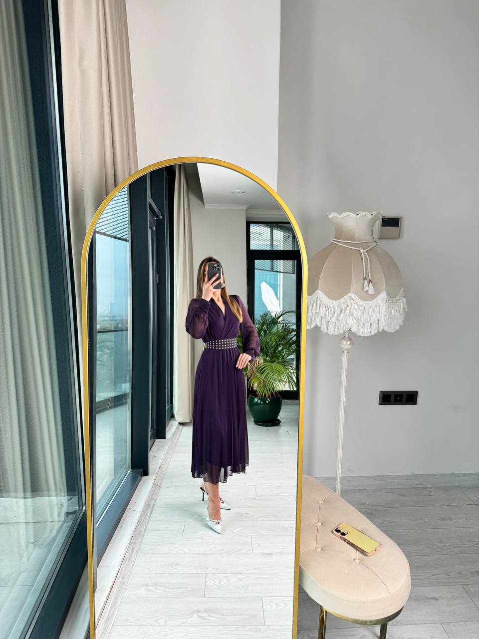 Mor%20Astarlı%20Bel%20Kuşak%20Detaylı%20Piliseli%20Şifon%20Elbise