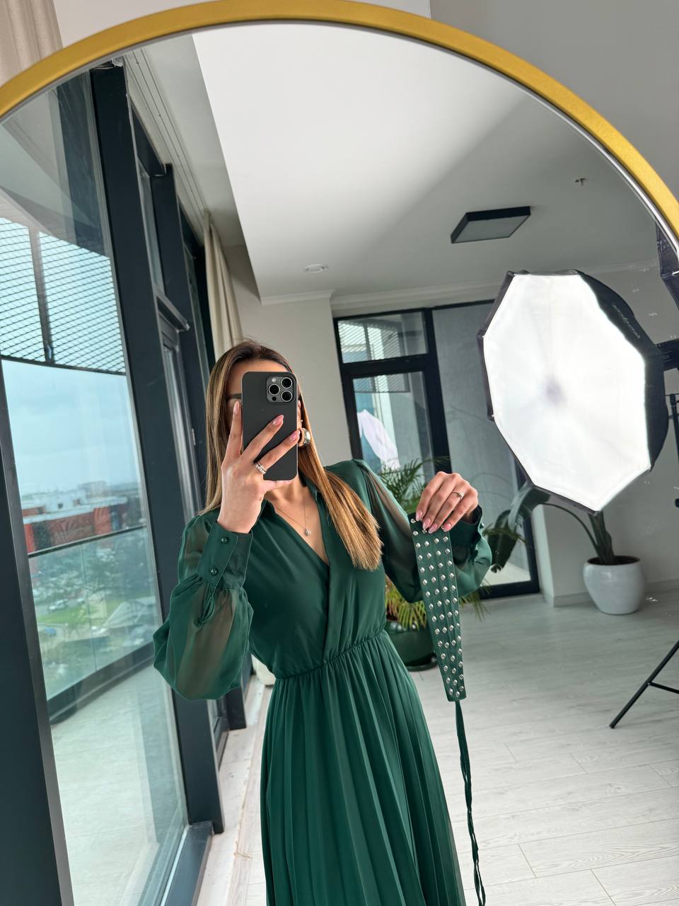 Zümrüt%20Astarlı%20Bel%20Kuşak%20Detaylı%20Piliseli%20Şifon%20Elbise