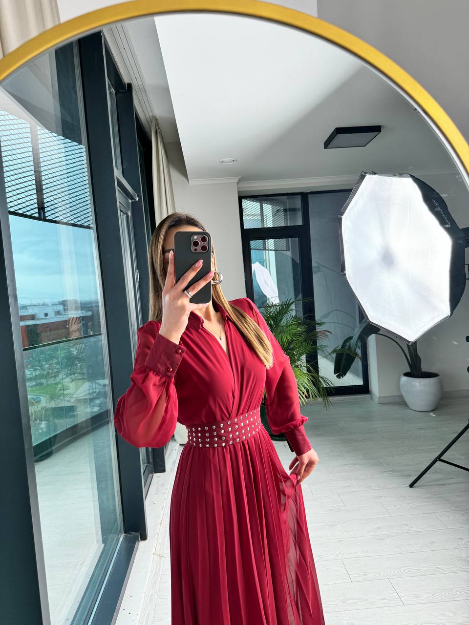 Bordo%20Astarlı%20Bel%20Kuşak%20Detaylı%20Piliseli%20Şifon%20Elbise