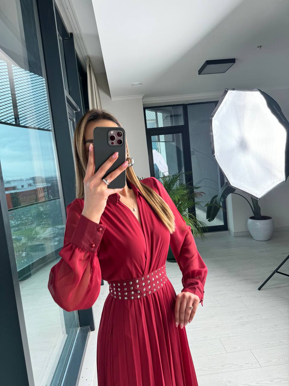 Bordo%20Astarlı%20Bel%20Kuşak%20Detaylı%20Piliseli%20Şifon%20Elbise