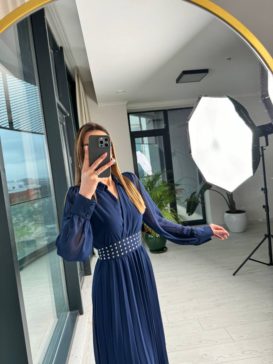 Koyu%20Mavi%20Astarlı%20Bel%20Kuşak%20Detaylı%20Piliseli%20Şifon%20Elbise