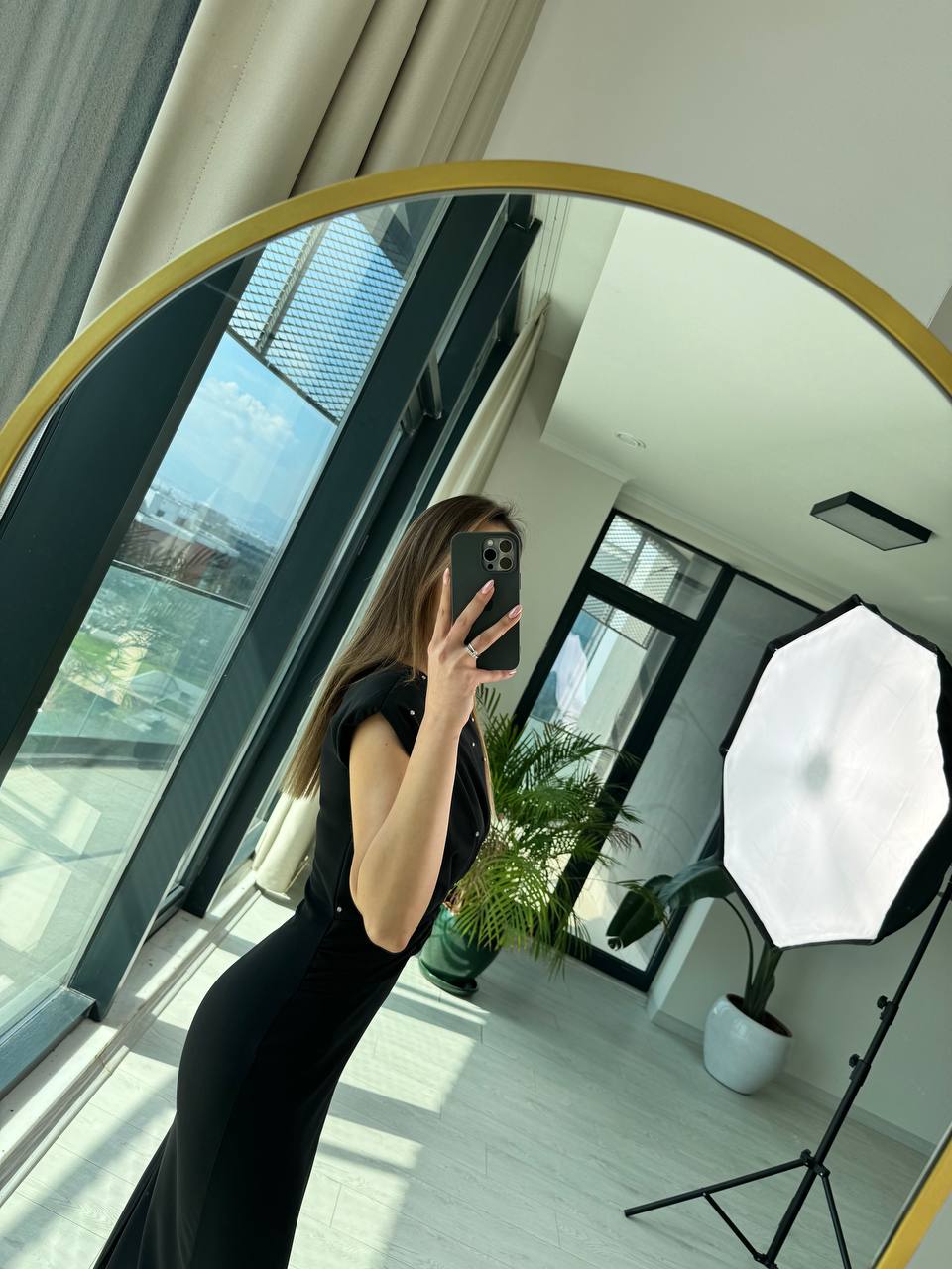 Sİyah%20Önü%20Taşlı%20Bel%20Detaylı%20Krep%20Kumaş%20Kalem%20Elbise