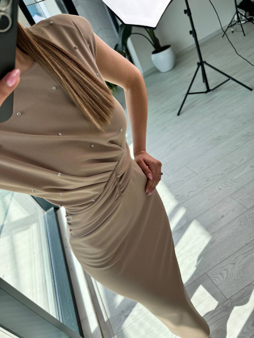 Vizon%20Önü%20Taşlı%20Bel%20Detaylı%20Krep%20Kumaş%20Kalem%20Elbise