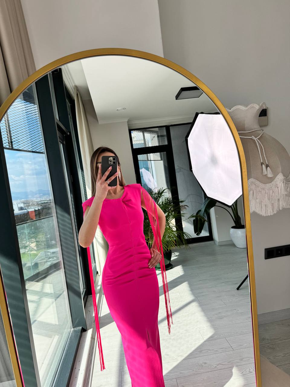 Tasarım%20Pembe%20Kol%20Püskül%20ip%20Detay%20Atlas%20Kumaş%20Kalem%20Elbise