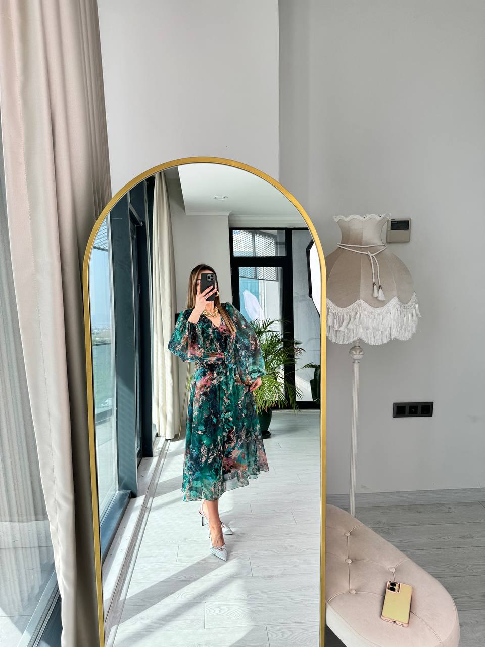 Zümrüt%20Geçişli%20Astarlı%20Kuşak%20Detaylı%20Şifon%20Elbise