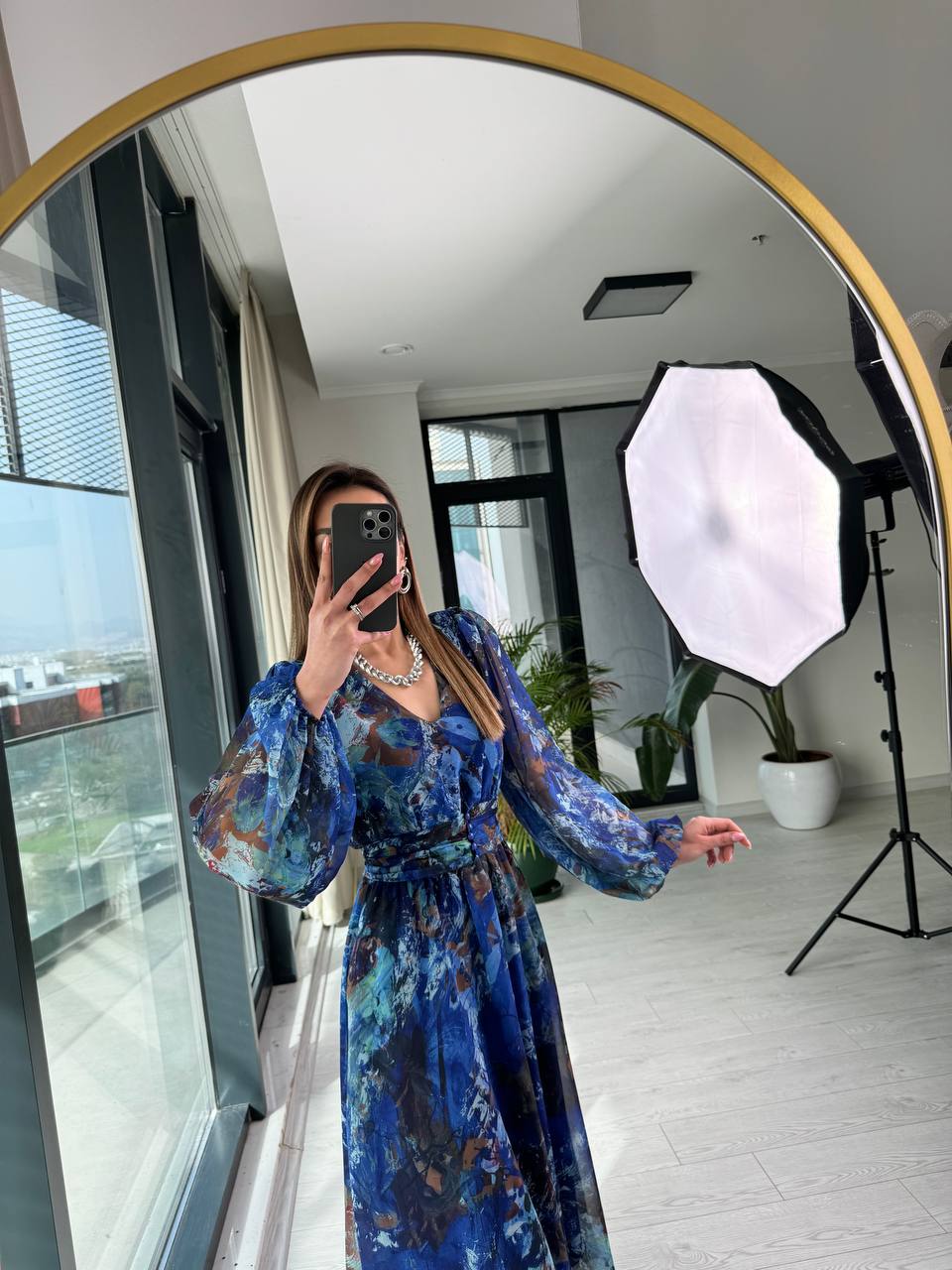 Mavi%20Geçişli%20Astarlı%20Kuşak%20Detaylı%20Şifon%20Elbise