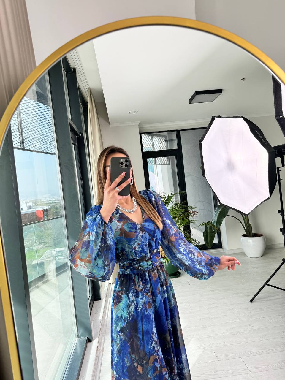 Mavi%20Geçişli%20Astarlı%20Kuşak%20Detaylı%20Şifon%20Elbise