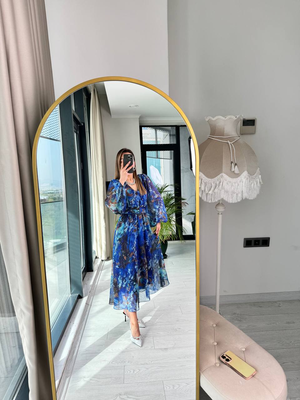 Mavi%20Geçişli%20Astarlı%20Kuşak%20Detaylı%20Şifon%20Elbise
