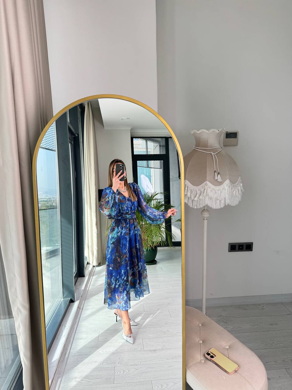 Mavi%20Geçişli%20Astarlı%20Kuşak%20Detaylı%20Şifon%20Elbise