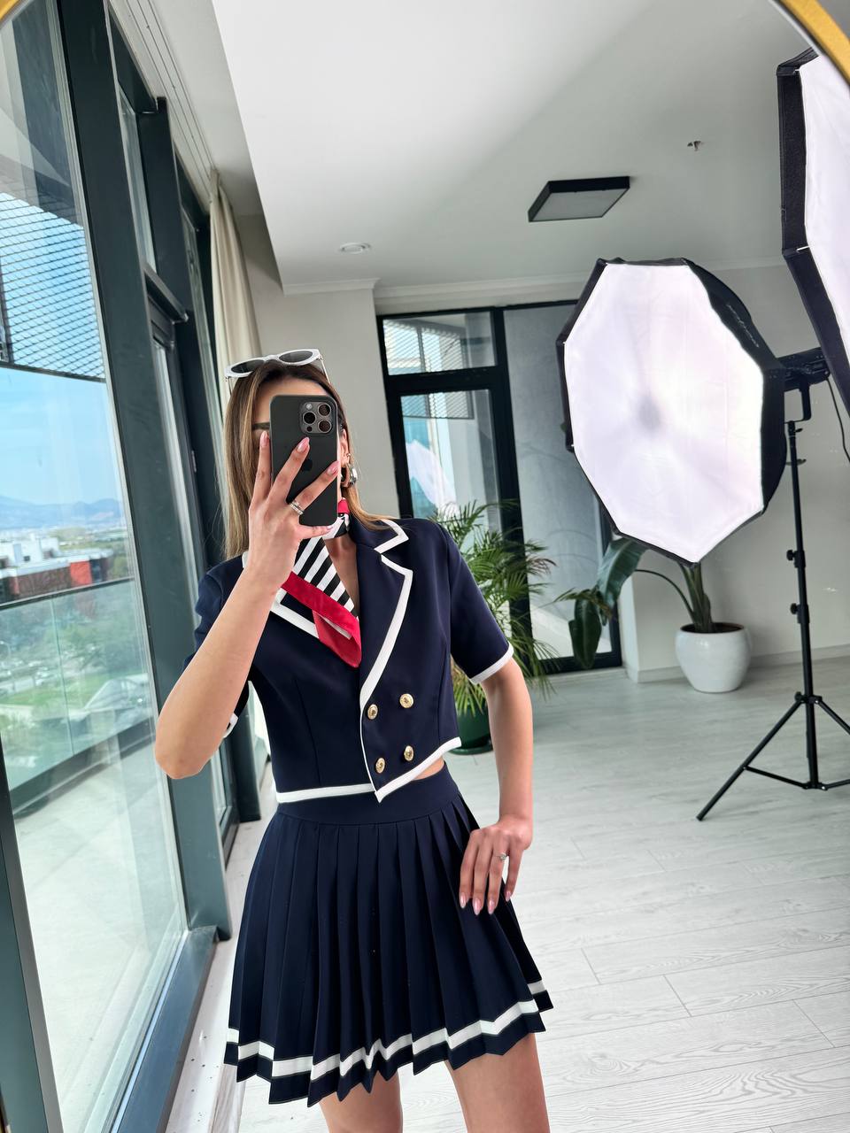 Lacivert%20Şerit%20Detaylı%20Premium%20Seri%20Piliseli%20Etek%20Ceket%20Takım