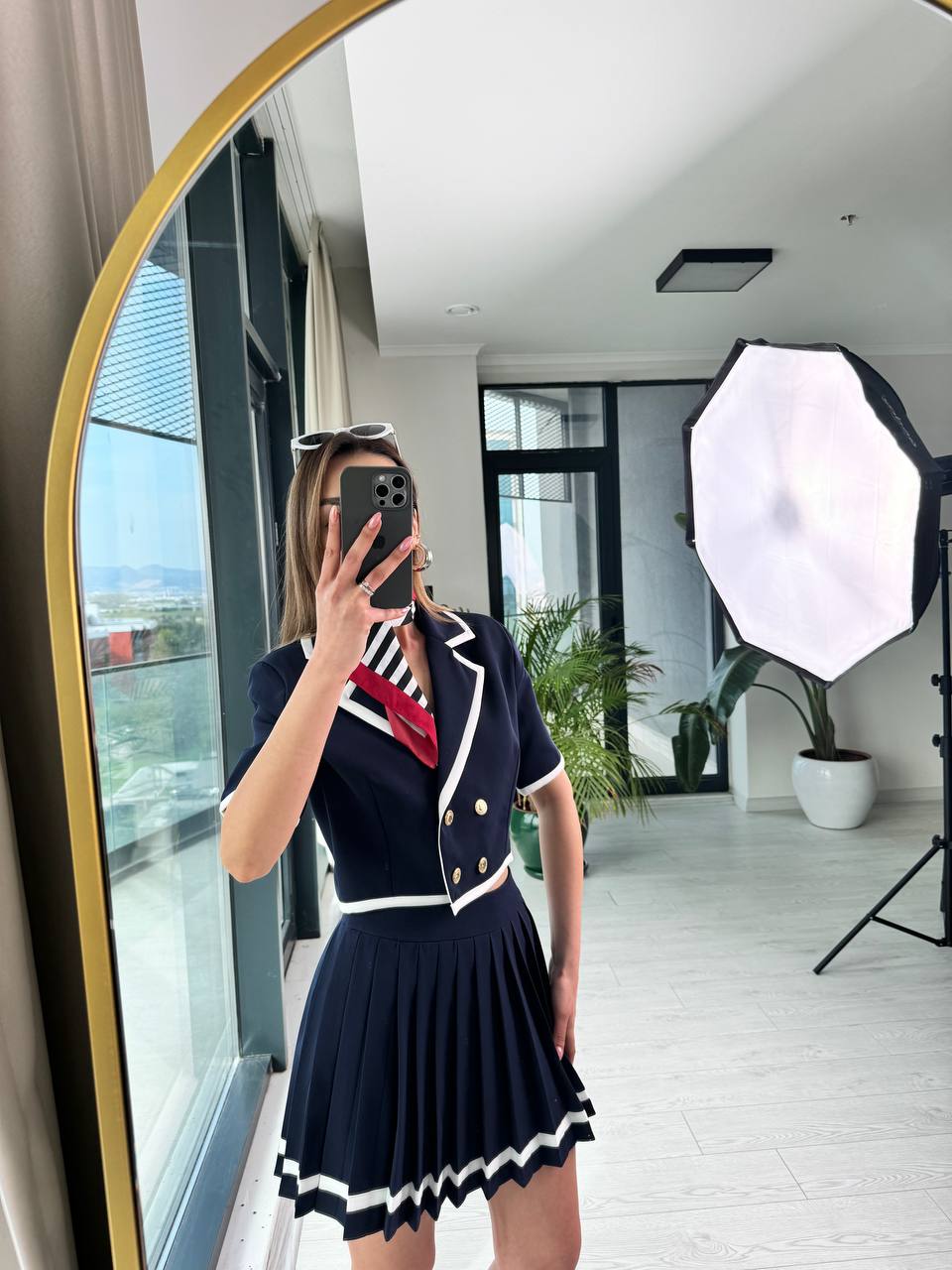 Lacivert%20Şerit%20Detaylı%20Premium%20Seri%20Piliseli%20Etek%20Ceket%20Takım