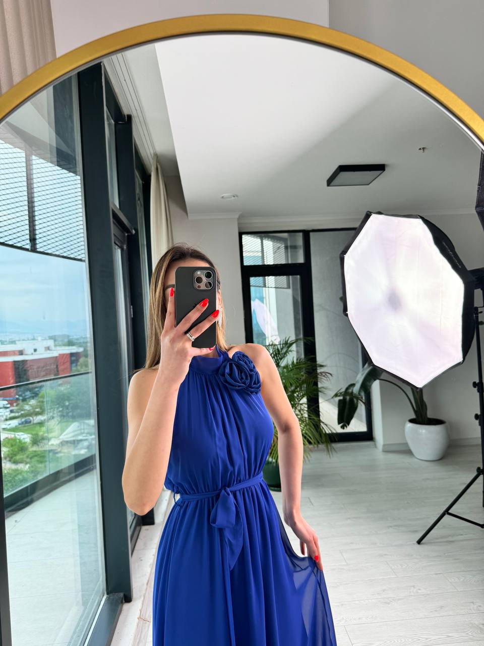 Saks%20Astarlı%20Gül%20Broşlu%20Rose%20Elbise