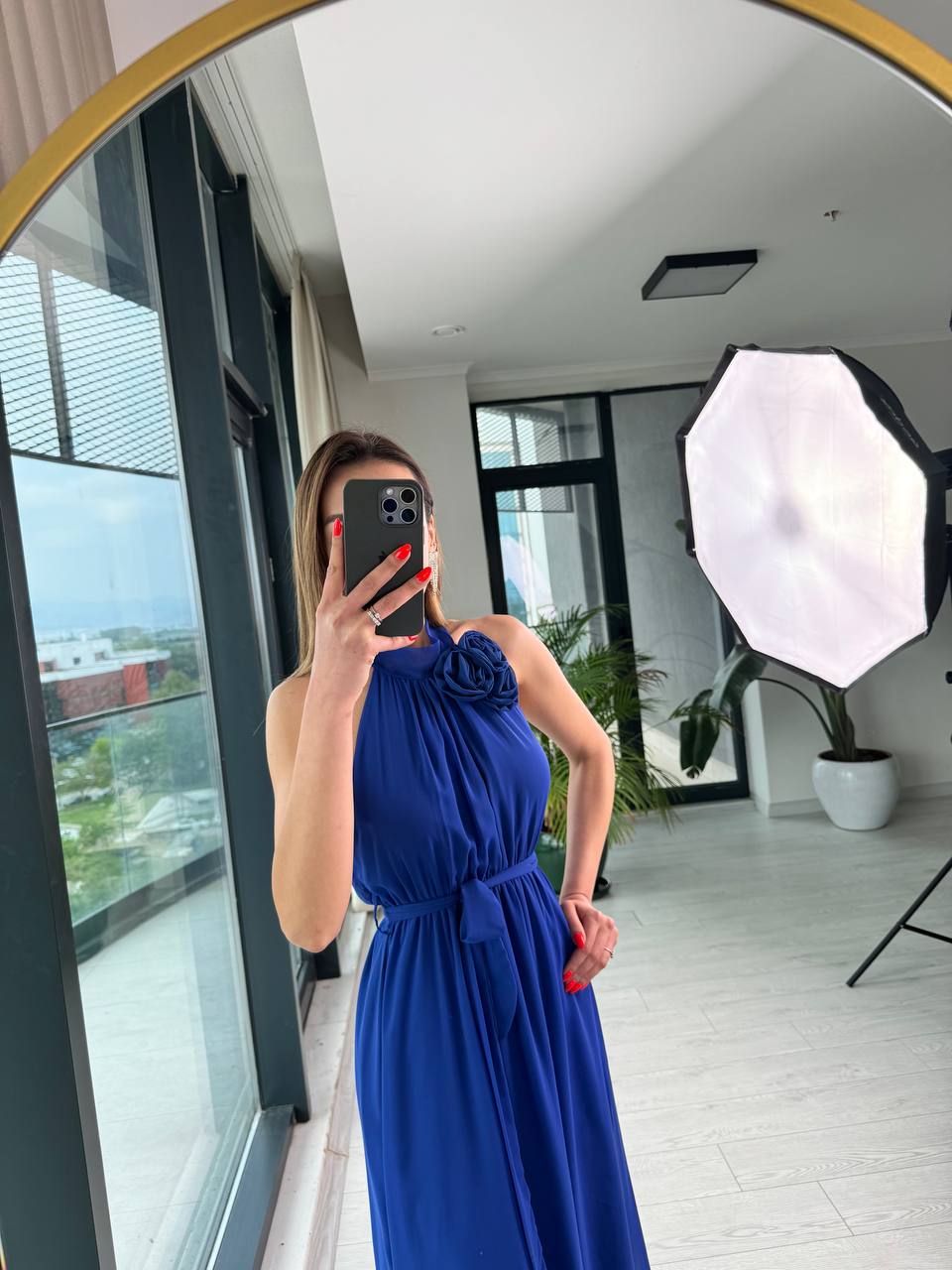 Saks%20Astarlı%20Gül%20Broşlu%20Rose%20Elbise