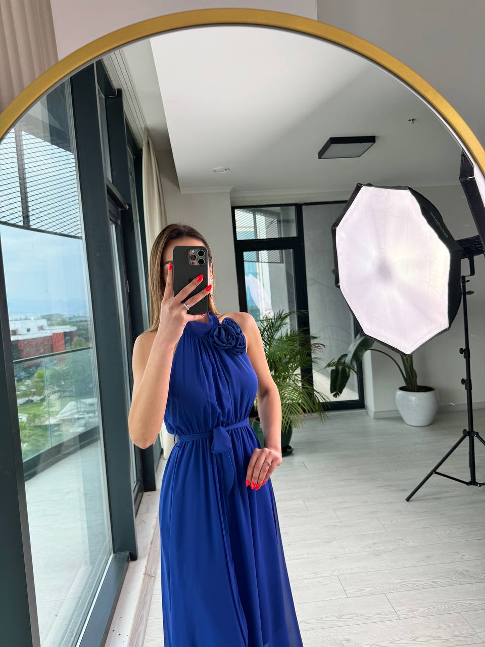 Saks%20Astarlı%20Gül%20Broşlu%20Rose%20Elbise