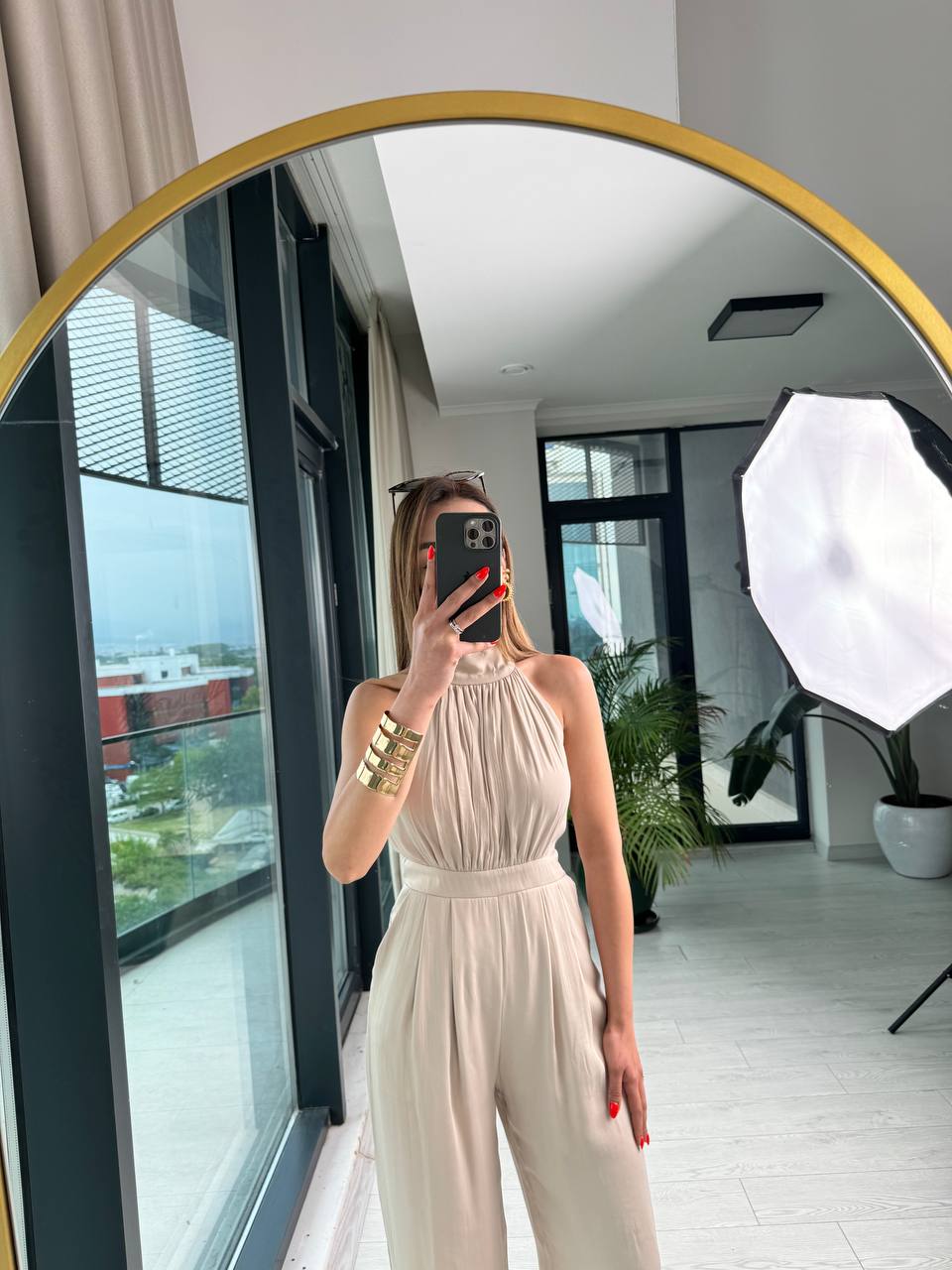Tasarım%20Taş%20Rengi%20Astarlı%20Halter%20Pamuklu%20Saten%20Tulum