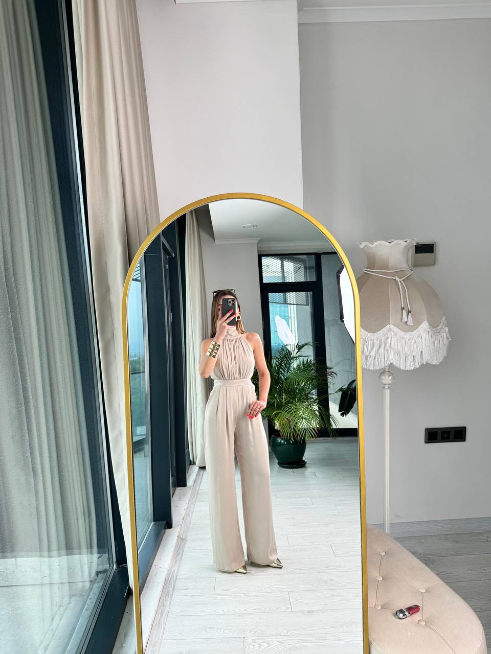 Tasarım%20Taş%20Rengi%20Astarlı%20Halter%20Pamuklu%20Saten%20Tulum