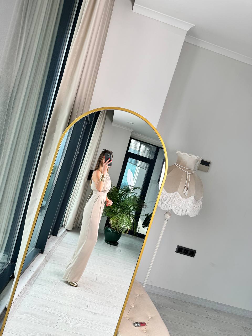 Tasarım%20Taş%20Rengi%20Astarlı%20Halter%20Pamuklu%20Saten%20Tulum