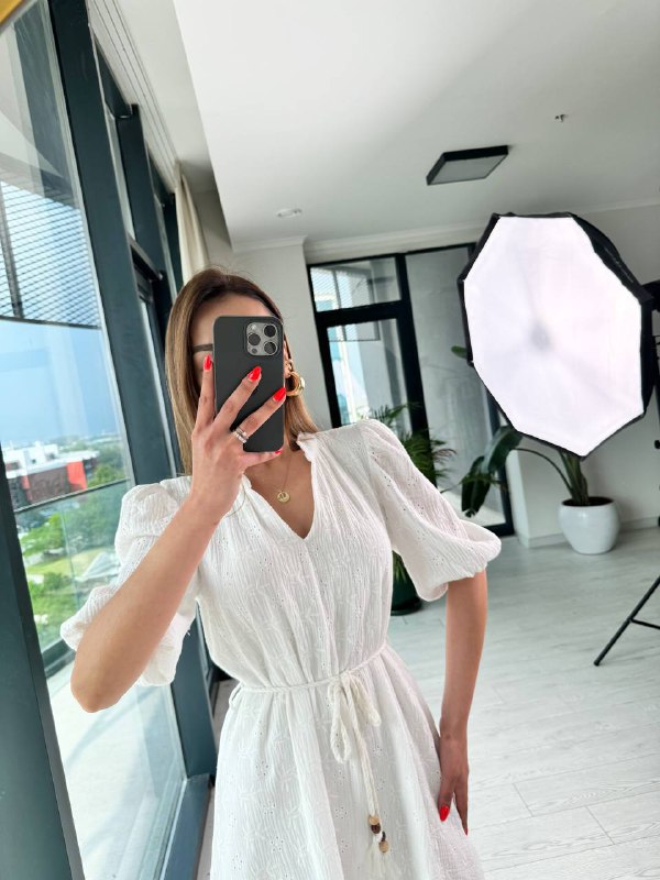 Beyaz%20Tok%20Kumaş%20Fisto%20Detaylı%20Astarlı%20Elbise