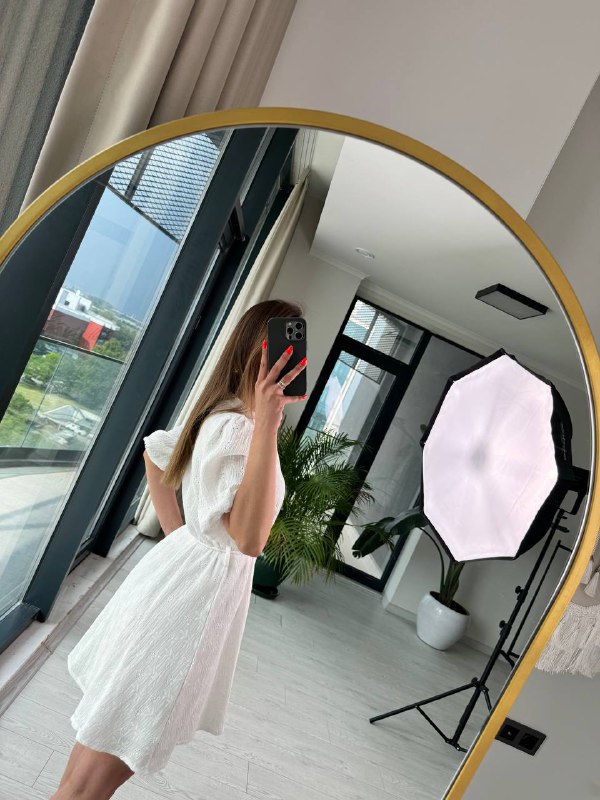 Beyaz%20Tok%20Kumaş%20Fisto%20Detaylı%20Astarlı%20Elbise