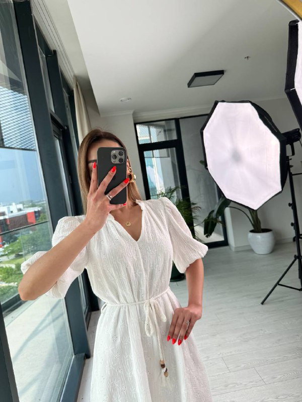 Beyaz%20Tok%20Kumaş%20Fisto%20Detaylı%20Astarlı%20Elbise